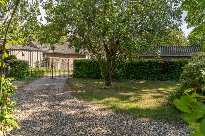 Foto 11 van Harderwijkerweg 372