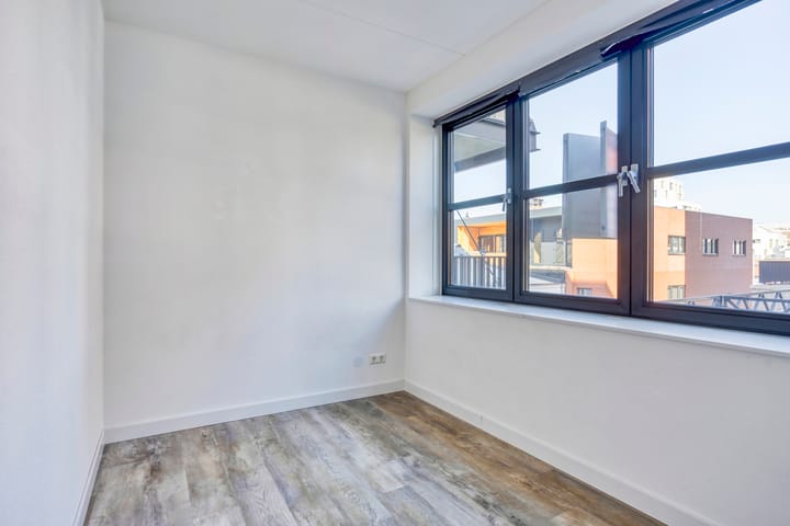 Foto 21 van Industriestraat 214