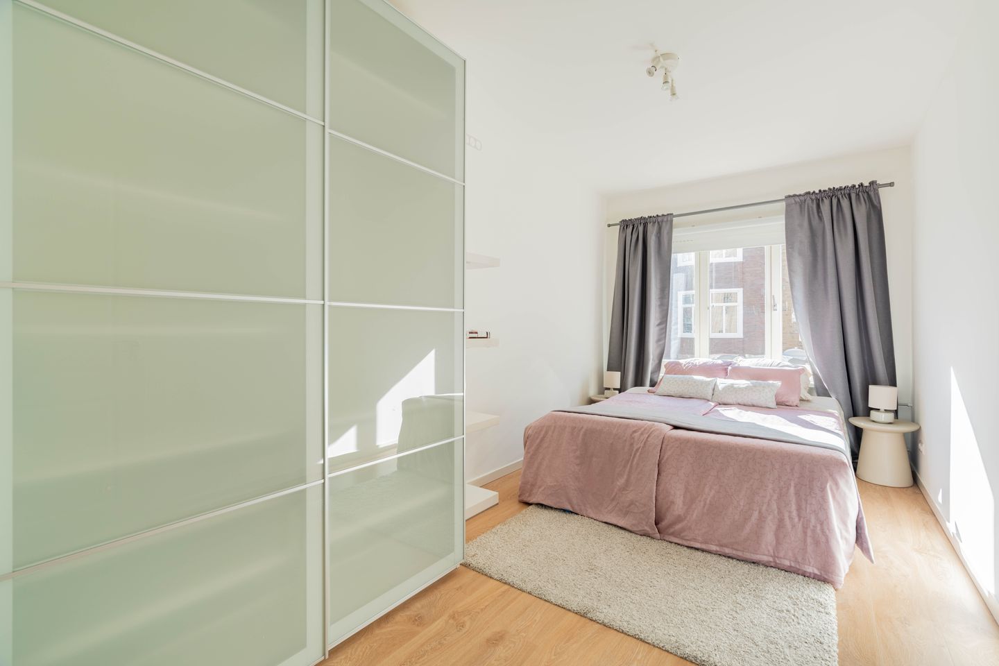 Foto 14 van Bloys van Treslongstraat 56-1