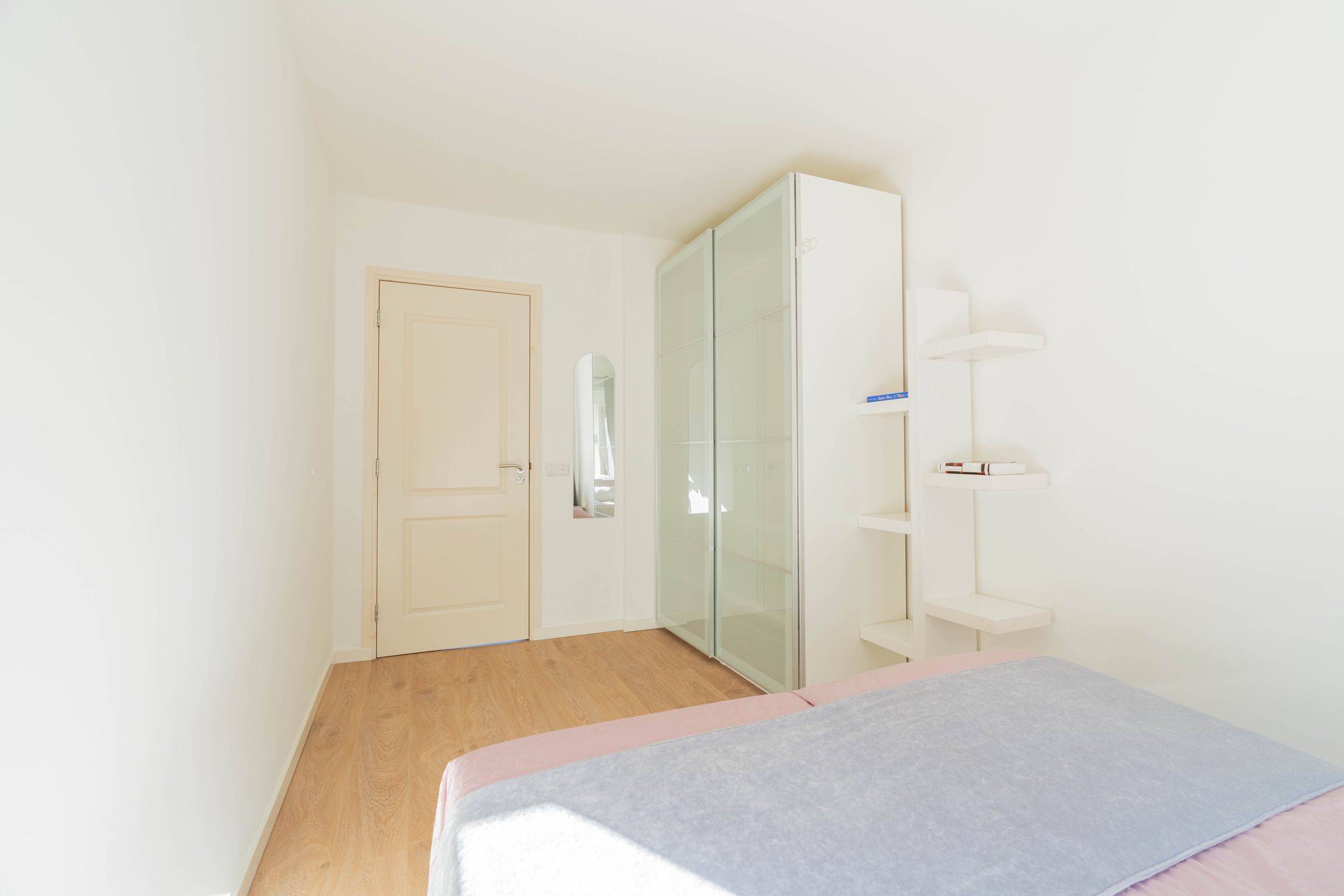 Foto 15 van Bloys van Treslongstraat 56-1