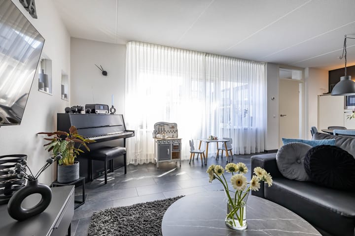 Foto 13 van Van der Vlugtstraat 15