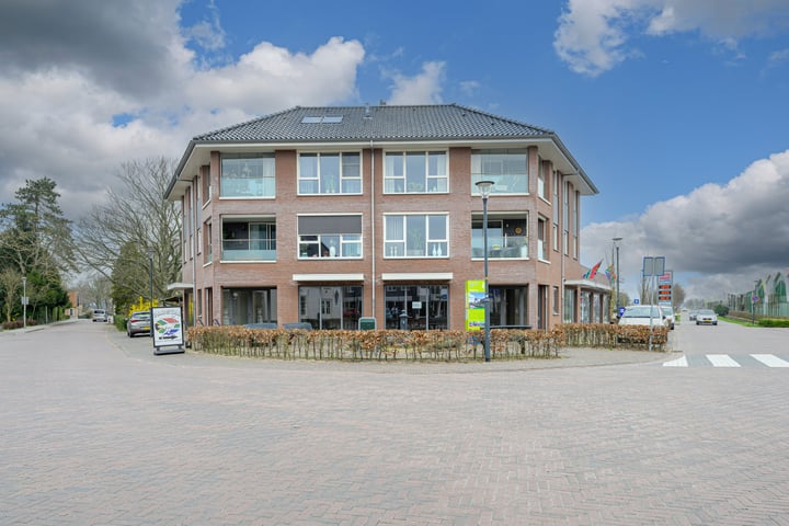 Herenweg 64, Hoogwoud