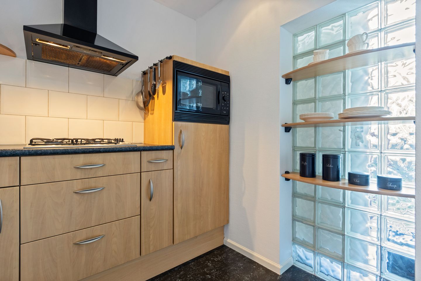 Foto 14 van Annastraat 24-A