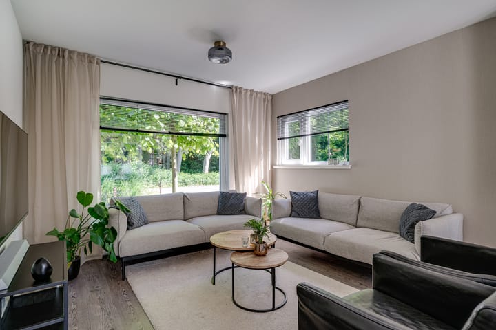 Photo 11 of Schievestraat 1