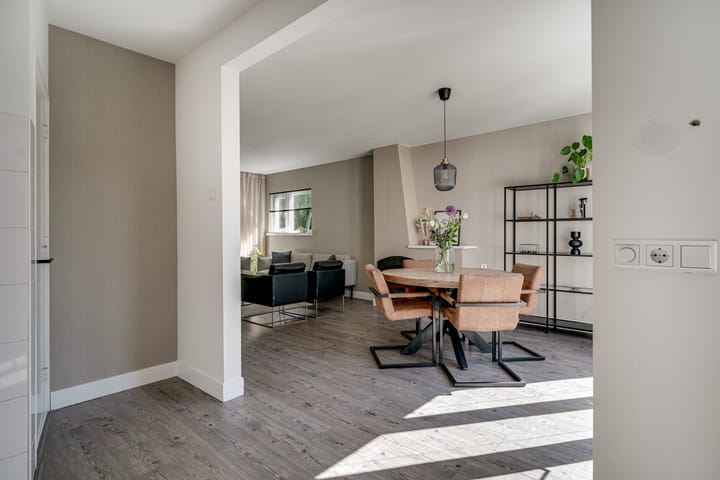 Photo 19 of Schievestraat 1