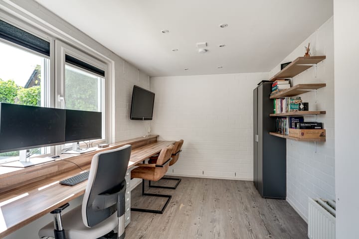 Photo 25 of Schievestraat 1