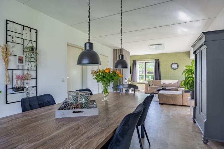 Photo 2 of Alberdaweg 29