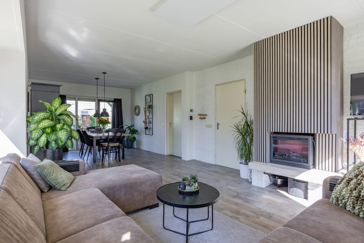 Photo 22 of Alberdaweg 29