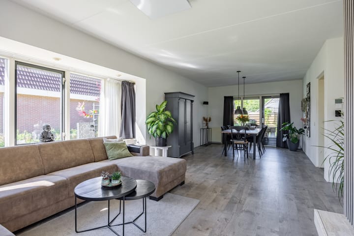 Photo 23 of Alberdaweg 29