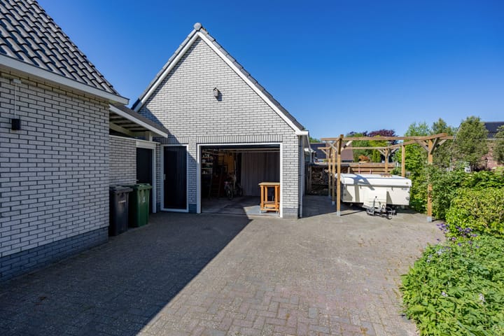 Photo 50 of Alberdaweg 29