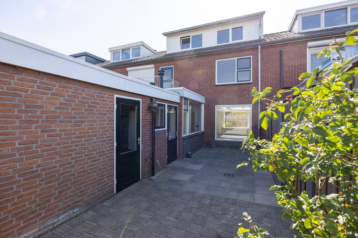 Foto 24 van Burgemeester Wallerstraat 21