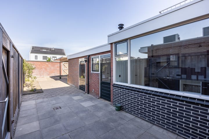 Foto 25 van Burgemeester Wallerstraat 21