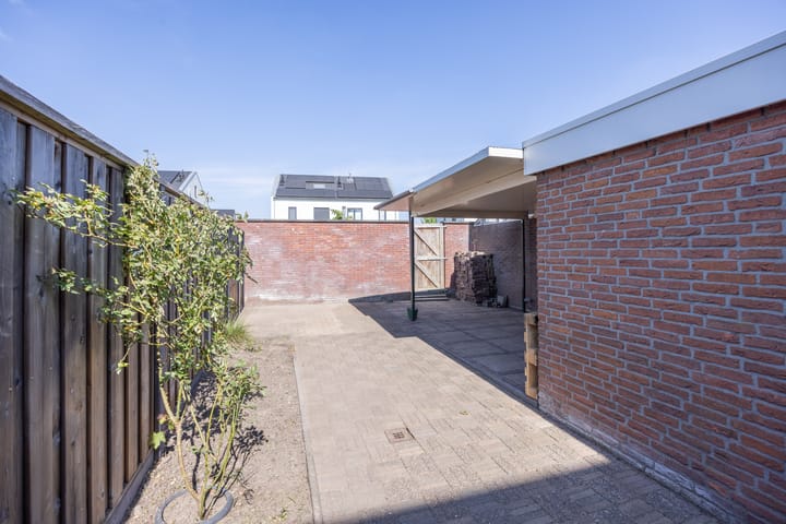 Foto 26 van Burgemeester Wallerstraat 21