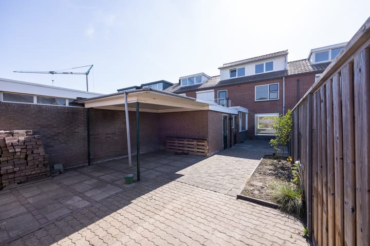 Foto 27 van Burgemeester Wallerstraat 21