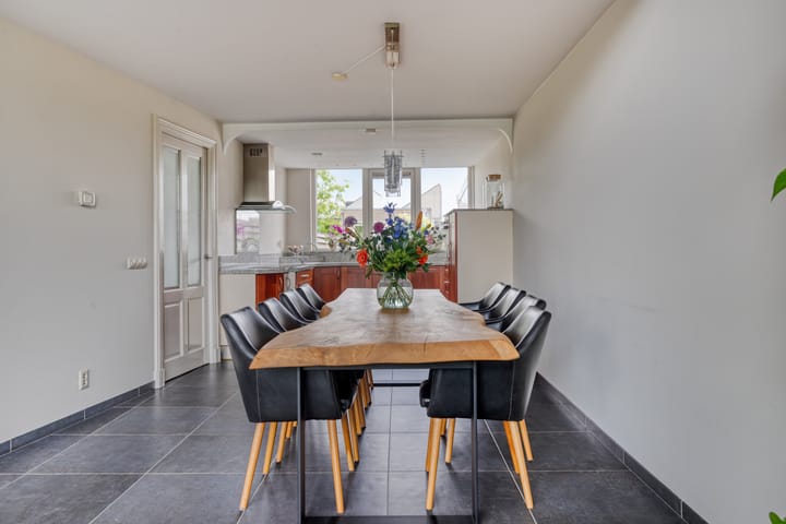 Foto 18 van Mostheuvelstraat 69