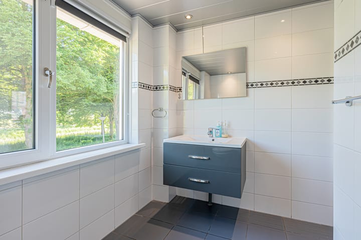 Photo 37 of Herman Heyermansstraat 15