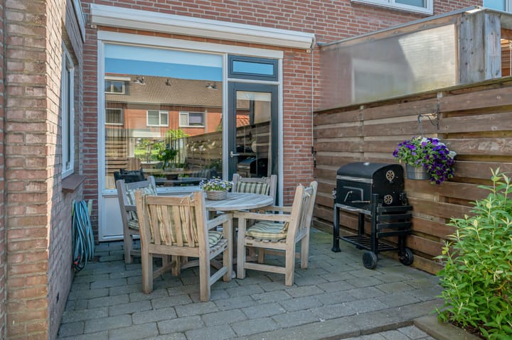 Photo 38 of Herman Heyermansstraat 15
