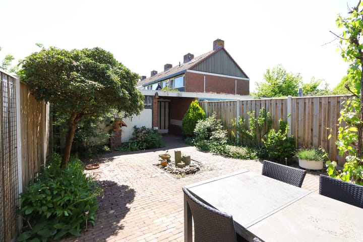 Foto 32 van Anemoonstraat 15