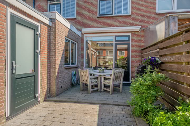 Photo 47 of Herman Heyermansstraat 15