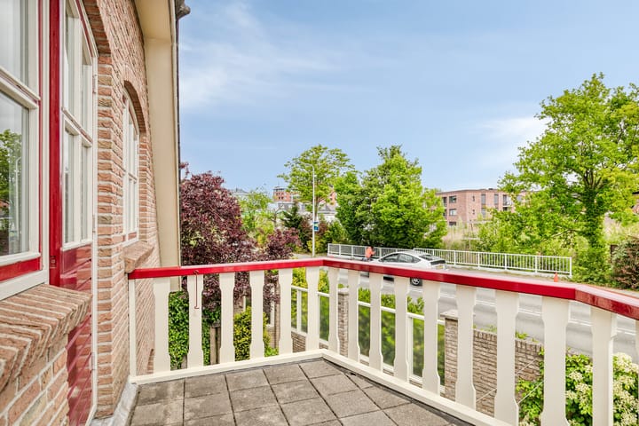 Foto 25 van Baljuw 6