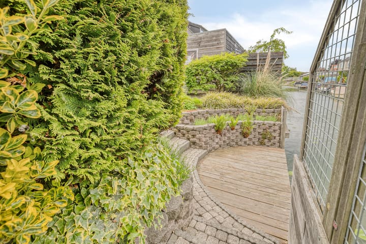 Foto 44 van Baljuw 6