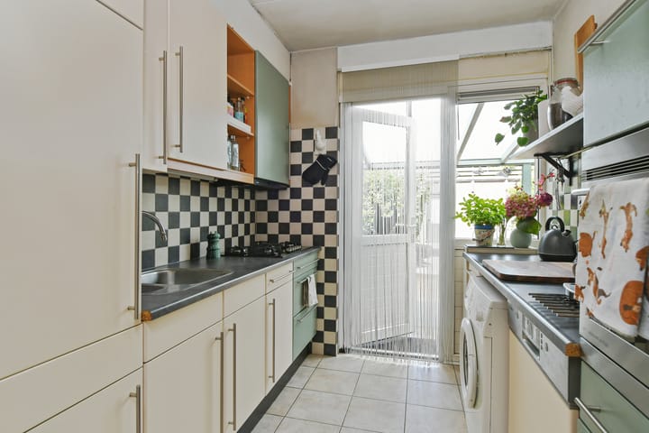 Foto 15 van Jacob van Deventerstraat 21