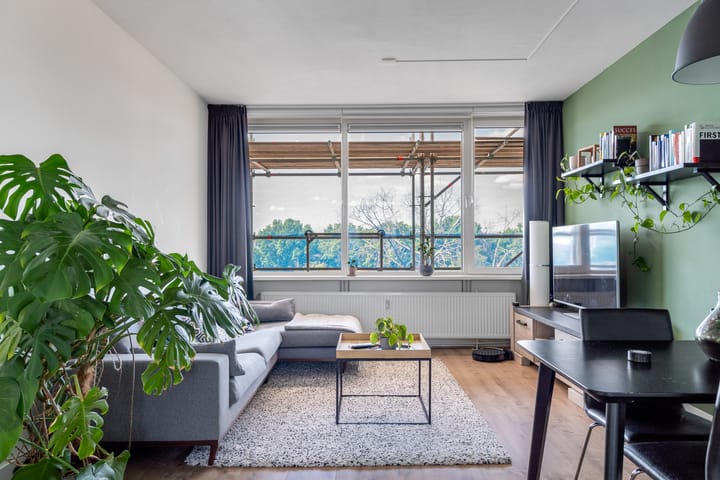 Photo 2 of Marco Pololaan 168