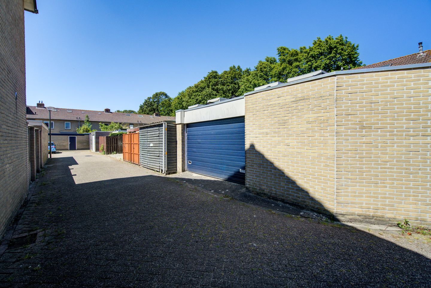 Photo 40 of Regentenstraat 17