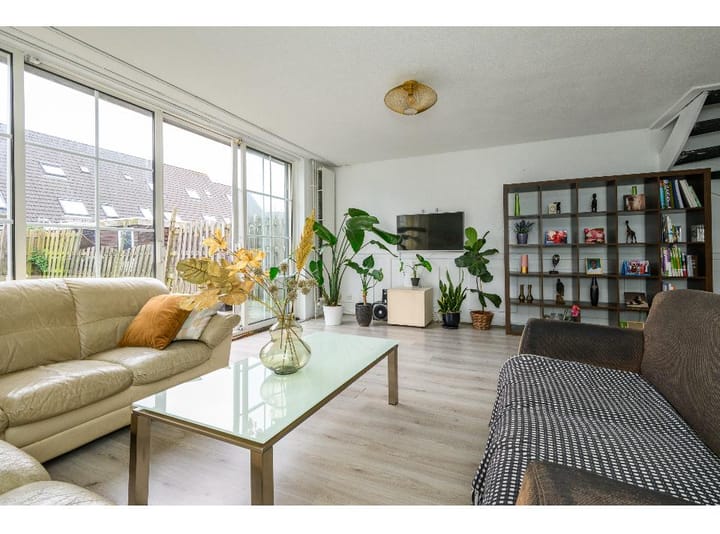 Photo 4 of Erik Satiestraat 12