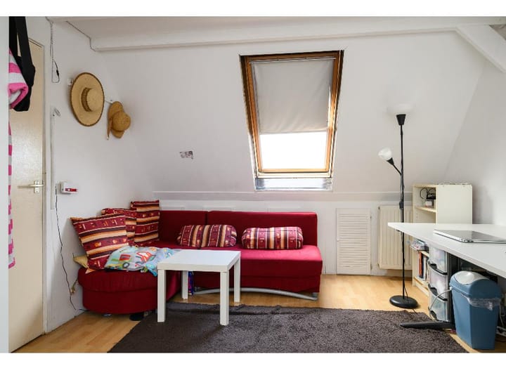 Photo 14 of Erik Satiestraat 12