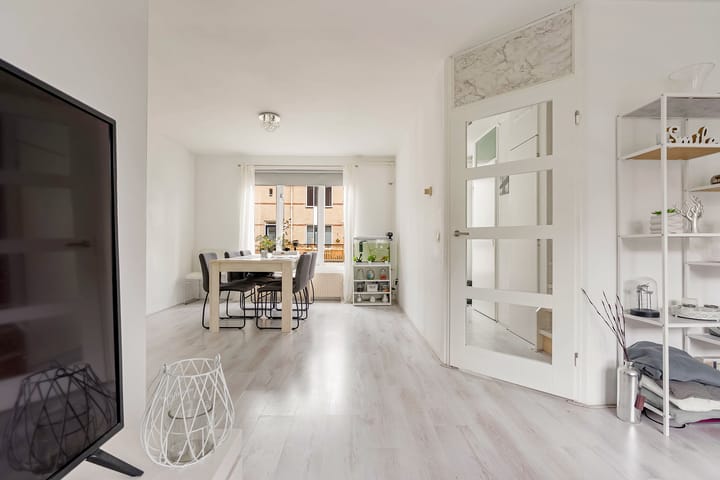 Foto 11 van Rhônestraat 186