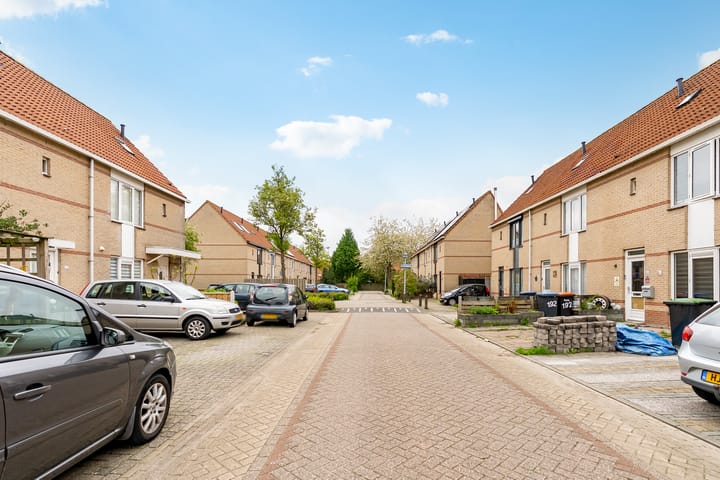 Foto 28 van Rhônestraat 186