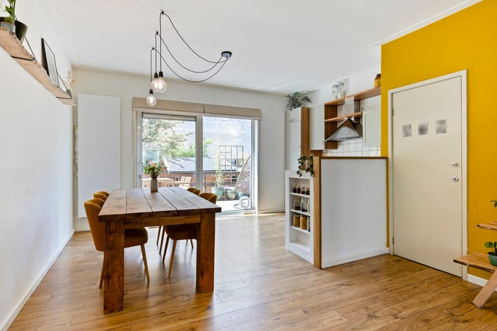 Photo 3 of Hagedoornstraat 14-A