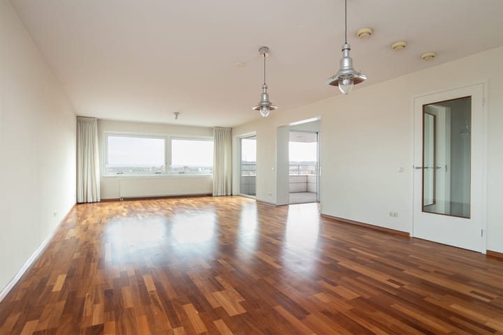 Foto 2 van Avenue Ceramique 26-P