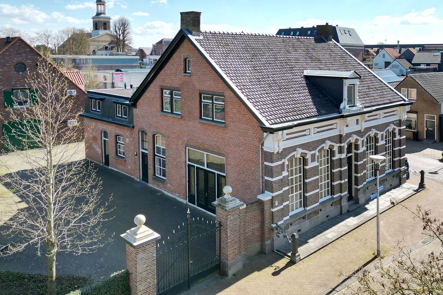 Bekijk foto 1 van Doktersdreefje 2