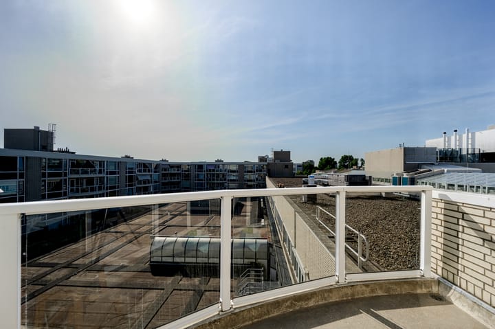 Foto 16 van Uitstraat 68