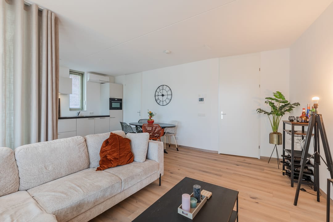 Photo 13 of Nieuwendijk 1