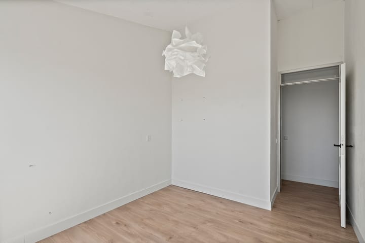 Photo 12 of Leusdenhof 390