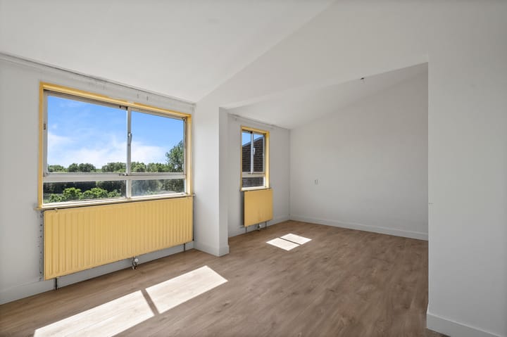 Photo 14 of Leusdenhof 390