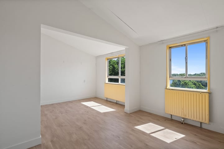 Photo 15 of Leusdenhof 390