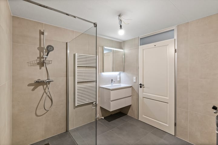 Photo 16 of Leusdenhof 390