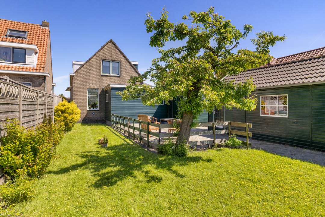 Photo 37 of Noordeinde 15