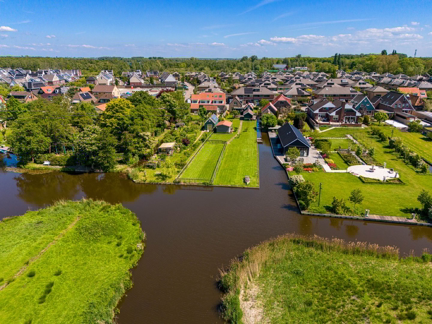 Photo 49 of Noordeinde 15