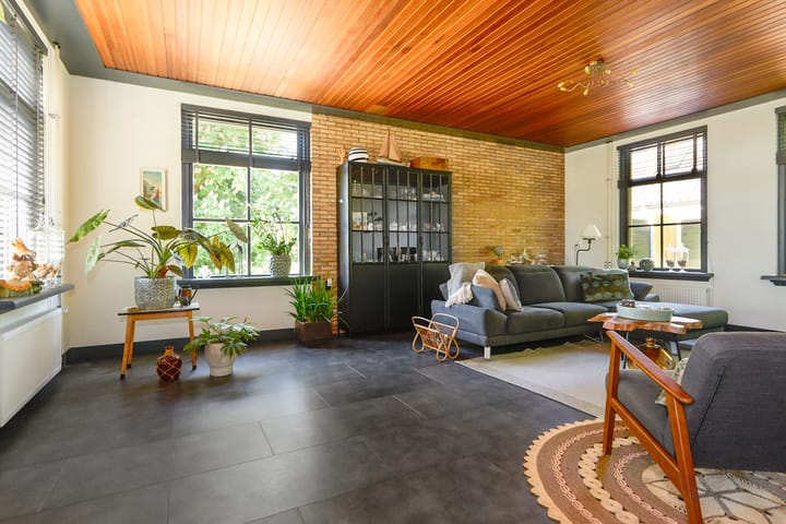 Foto 18 van Middenweg 9