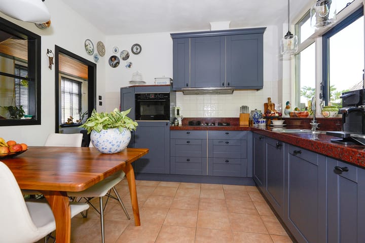 Foto 25 van Middenweg 9