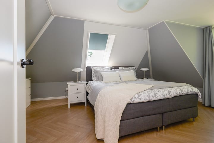 Foto 33 van Middenweg 9