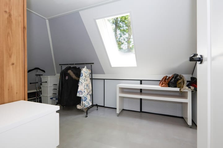 Foto 43 van Middenweg 9