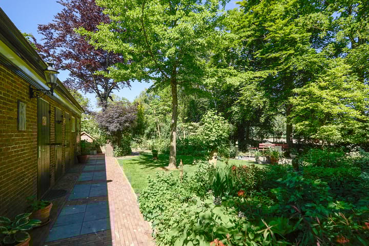 Foto 46 van Middenweg 9