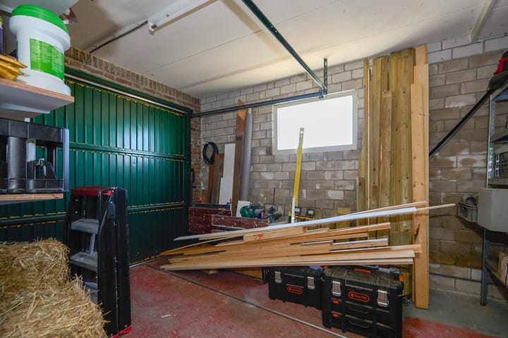 Foto 50 van Middenweg 9