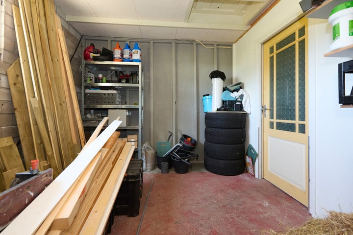 Foto 51 van Middenweg 9